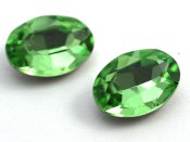 1 st fasetterad oval, 10 x 14 mm, Lime Green