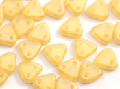 30 st Czechmates Triangles 6 mm, Matte Iris - Topaz