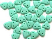 30 st Czechmates Triangles 6 mm, Matte Turquoise