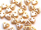 30 st Czechmates Triangles 6 mm, Luster Iris - Antique Beige