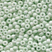 10 g 11/0 Seedbeads, Opaque Light Mint