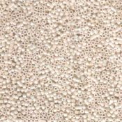 5 g 11/0 Delicas, Opaque Bisque White AB