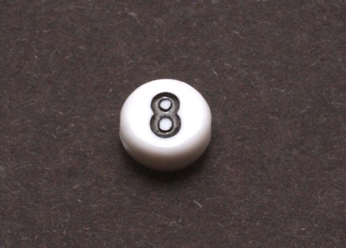 1 st vit bokstavsprla i acryl, 7 mm, 8