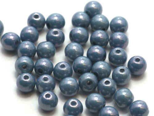 50 st runda, 4 mm, Chalk White Baby Blue Luster