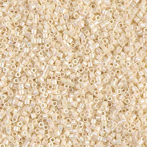 2 g 15/0 Delicas, Opaque Cream AB