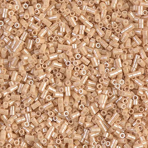 2 g 15/0 Delicas, Ceylon Beige